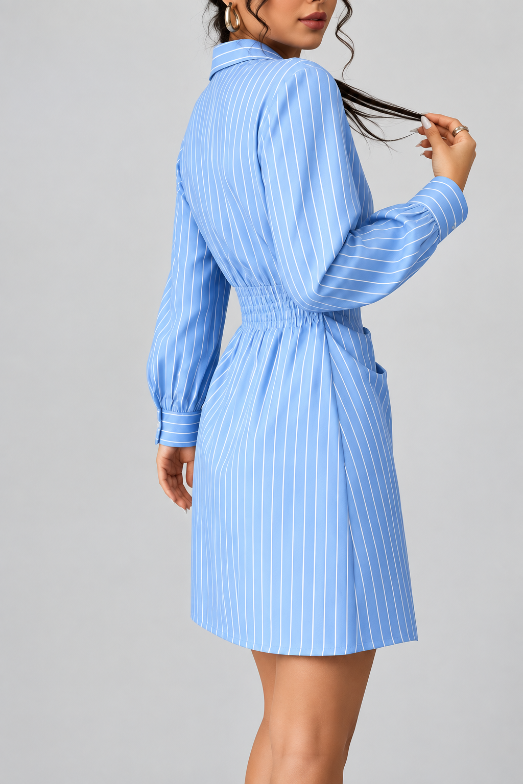 Vestido Camisero Celia Azul de Rayas de mujer ,Camisa de cintura cruzada de manga larga a rayas Vestido elegante Brunch, Mini Vestido Ligero con manga larga y diseño cruzado. Una opción elegante y versátil para renovar tu estilo.