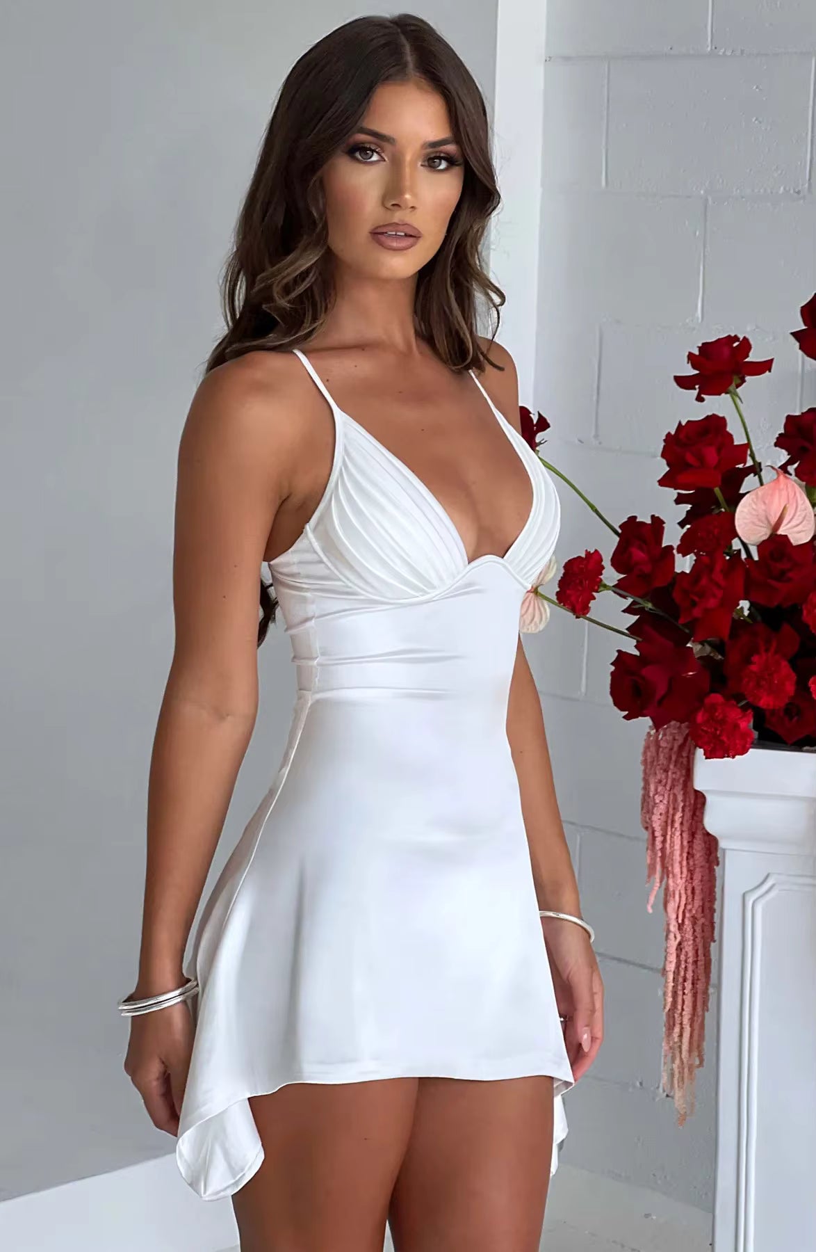 Vestido Sophia  mini de verano de verano con escote en V y sin espalda, moda transfronteriza de color sólido